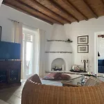 Luxurious Traditional Villa