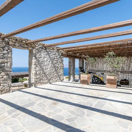 Luxurious Traditional Βίλα *