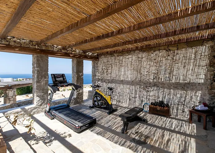 Luxurious Traditional Mykonos Town