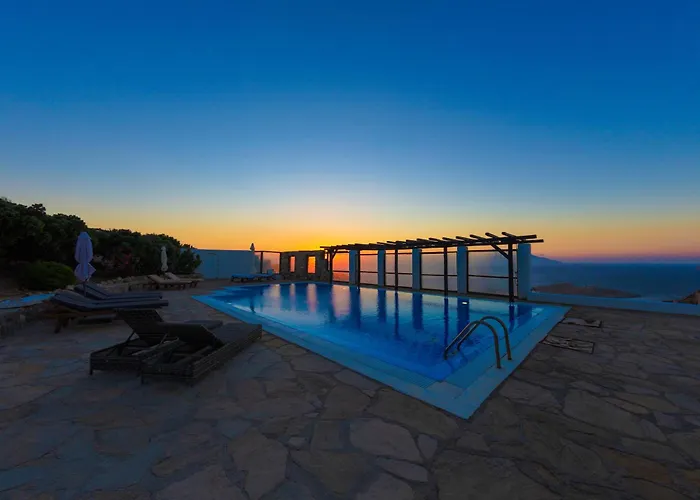 Luxurious Traditional Villa