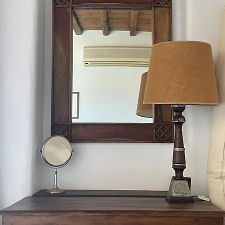 Luxurious Traditional Villa