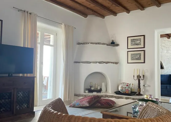 Luxurious Traditional Вилла