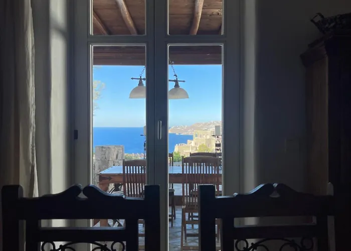 Villa Luxurious Traditional